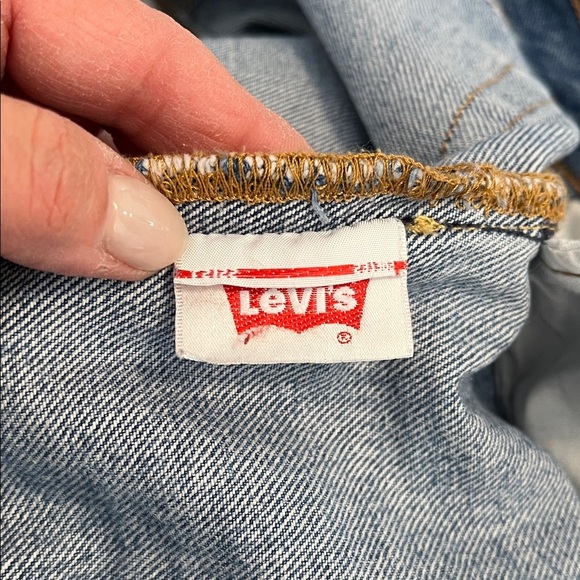 Levi's Vintage 501 Women's Boot Cut Denim Jeans in Blue, Size 30 - Picture 10 of 11